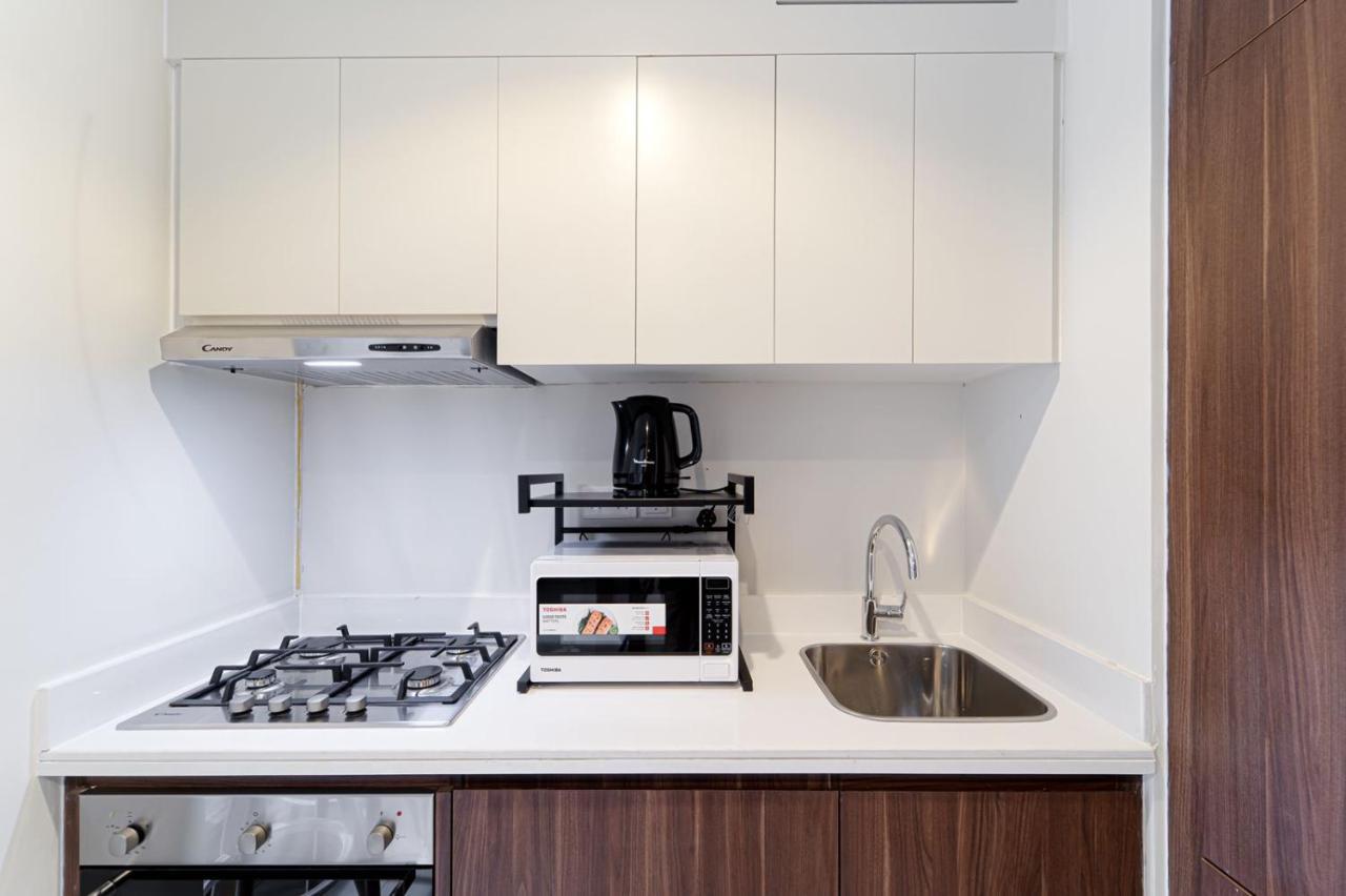 Alluring 1 Bd Apartment In Business Bay With Burj Khalifa View ดูไบ ภายนอก รูปภาพ