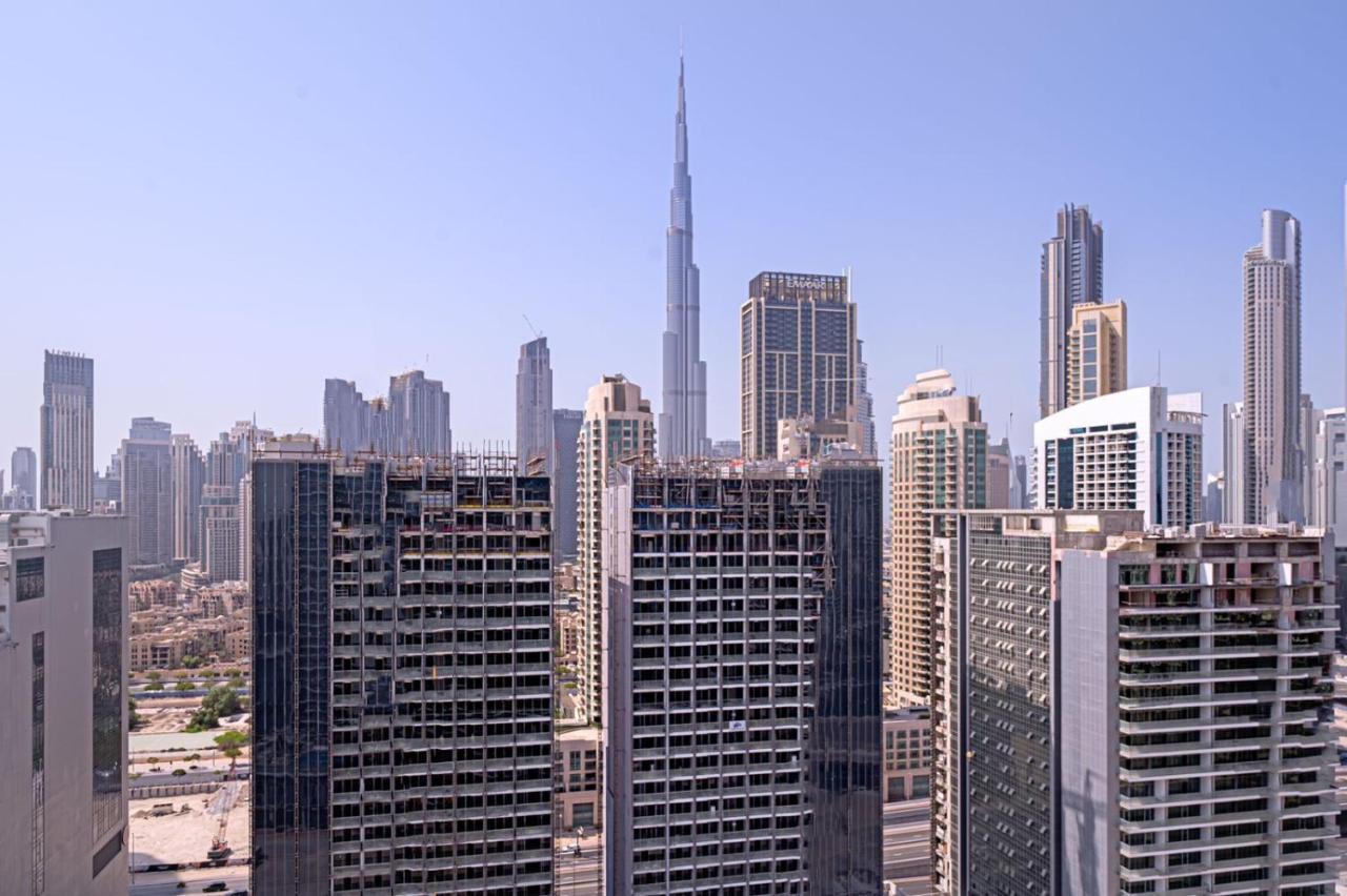 Alluring 1 Bd Apartment In Business Bay With Burj Khalifa View ดูไบ ภายนอก รูปภาพ